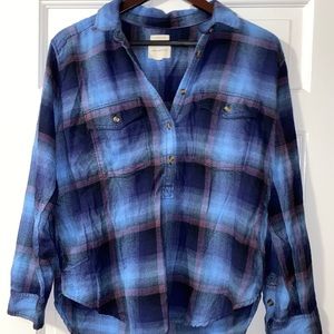 American Eagle flannel shirt, Size Small